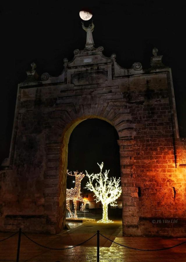 Hotel La casa al Castello Copertino Esterno foto