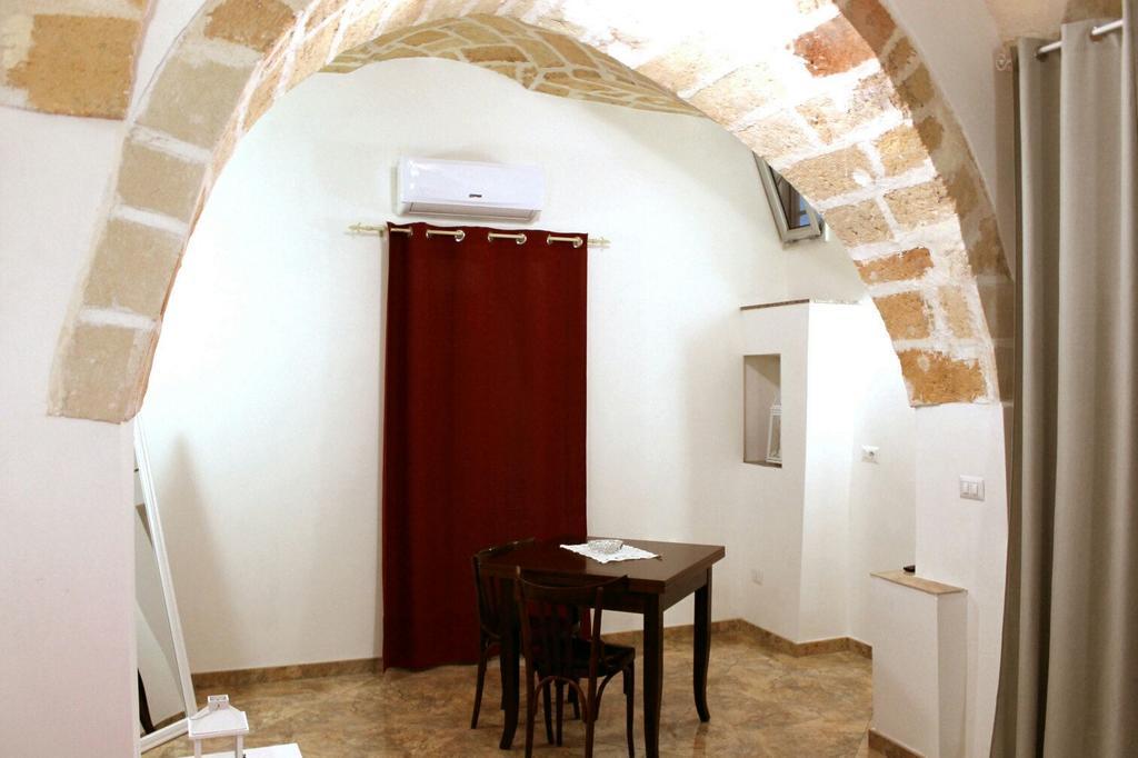 Hotel La casa al Castello Copertino Esterno foto